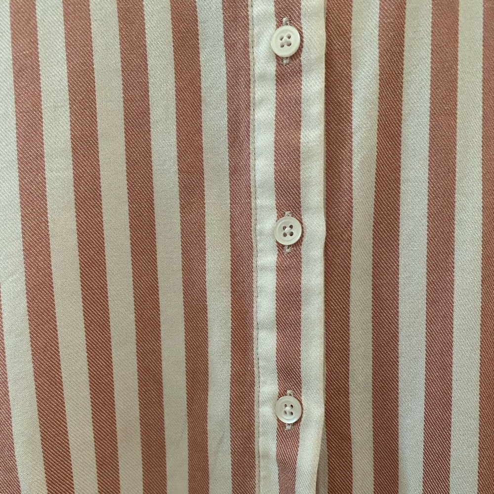 MadeWell blouse - Picture 2 of 4